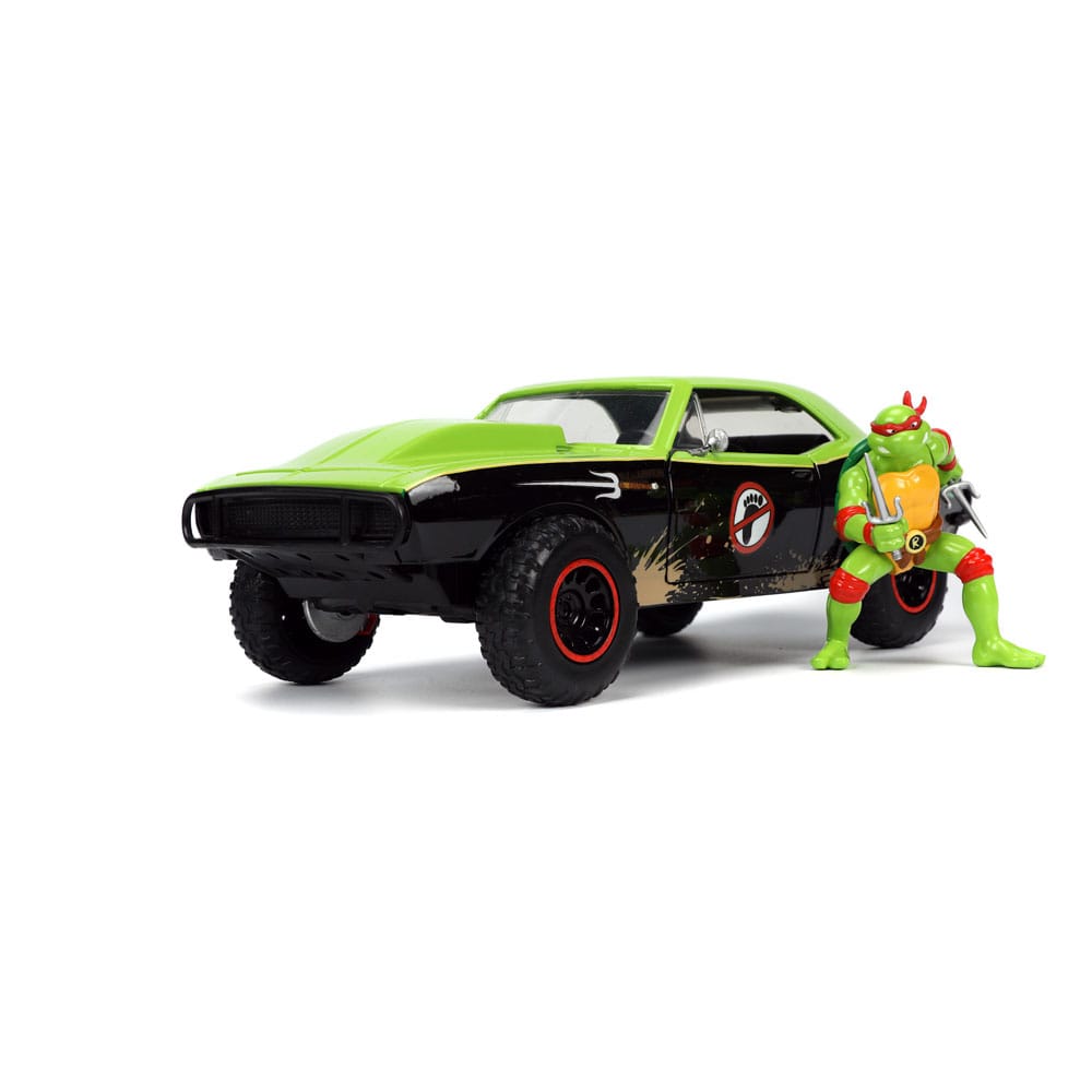 Teenage Mutant Ninja Turtles Hollywood Rides Diecast Model 1/24 1967 Chevrolet Camaro with Raphael Figur